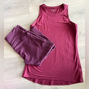 EUC Athleta Bundle Size Small Burgundy Top and Deep Burgundy/Purple Leggings.